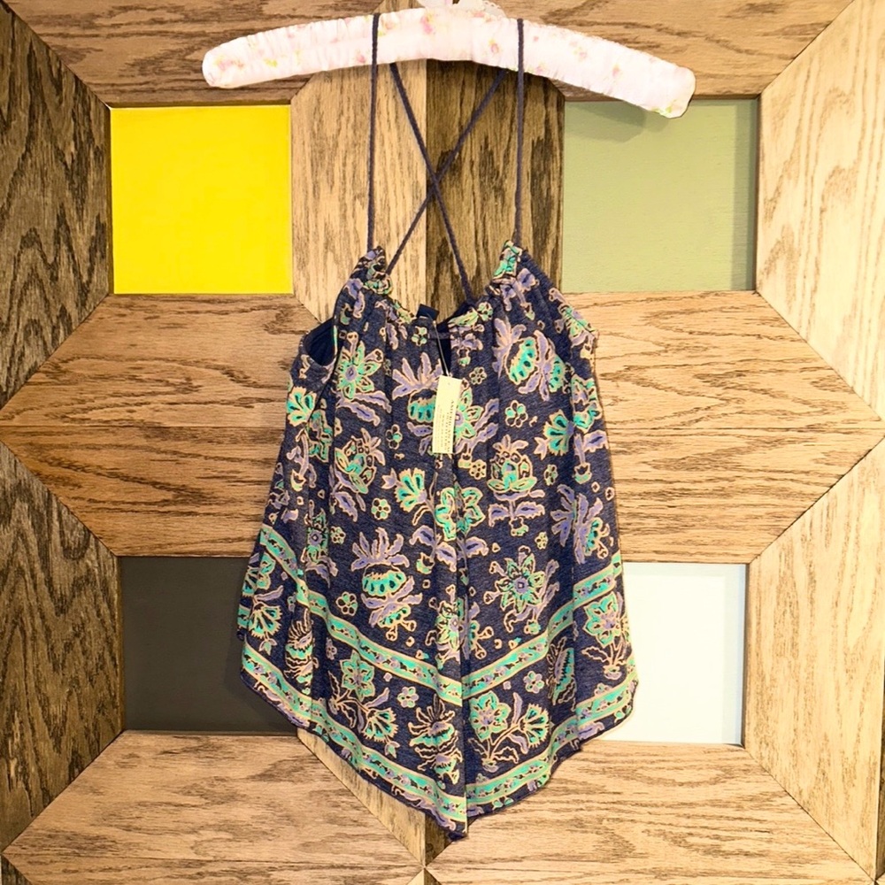 NWT AEO Halter Tank Women’s Handkerchief Cross-Back Navy Blue Floral Top Sz XS - Picture 2 of 8